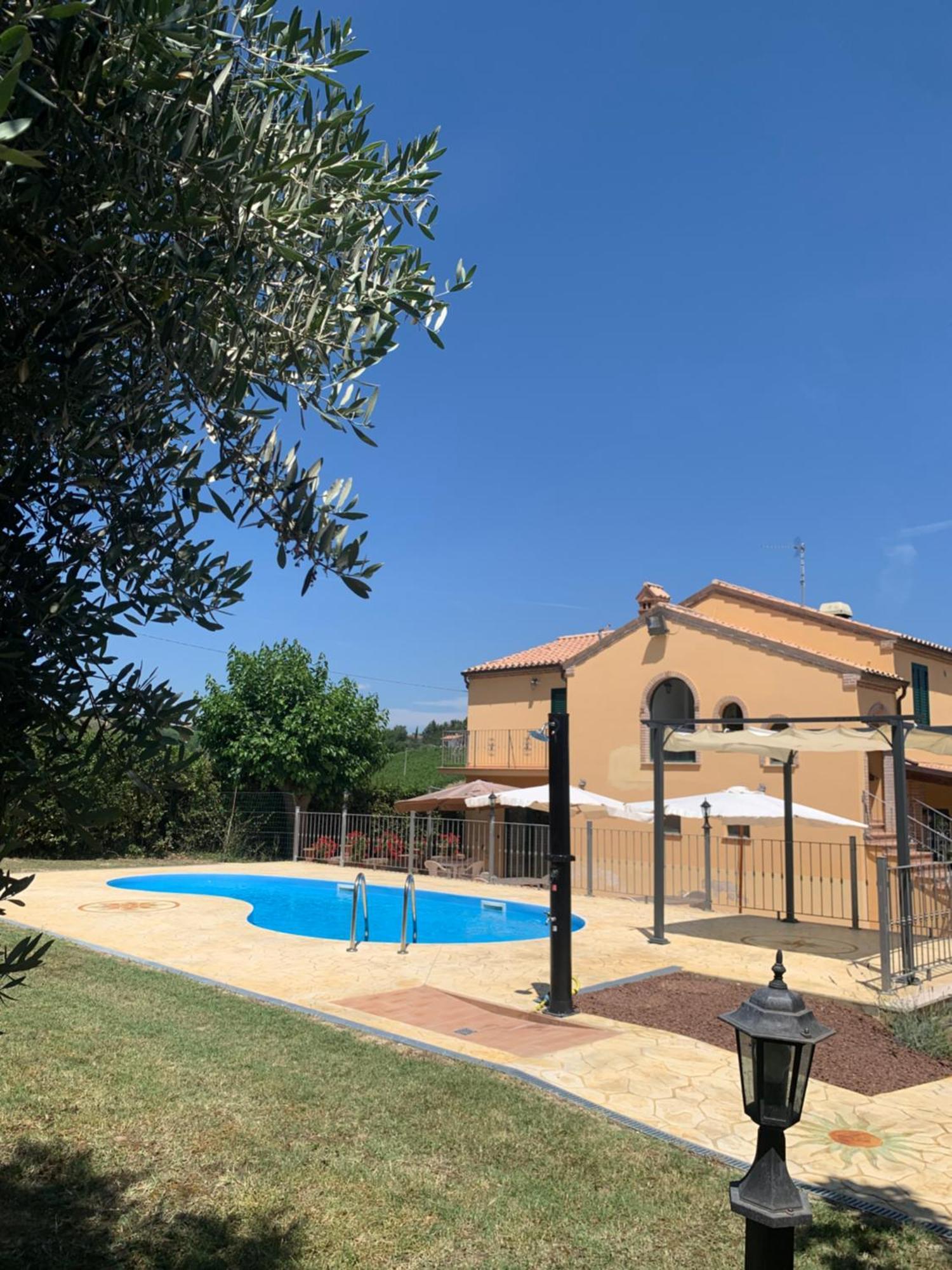 Montalto delle Marche Agriturismo Cerquatonda מראה חיצוני תמונה
