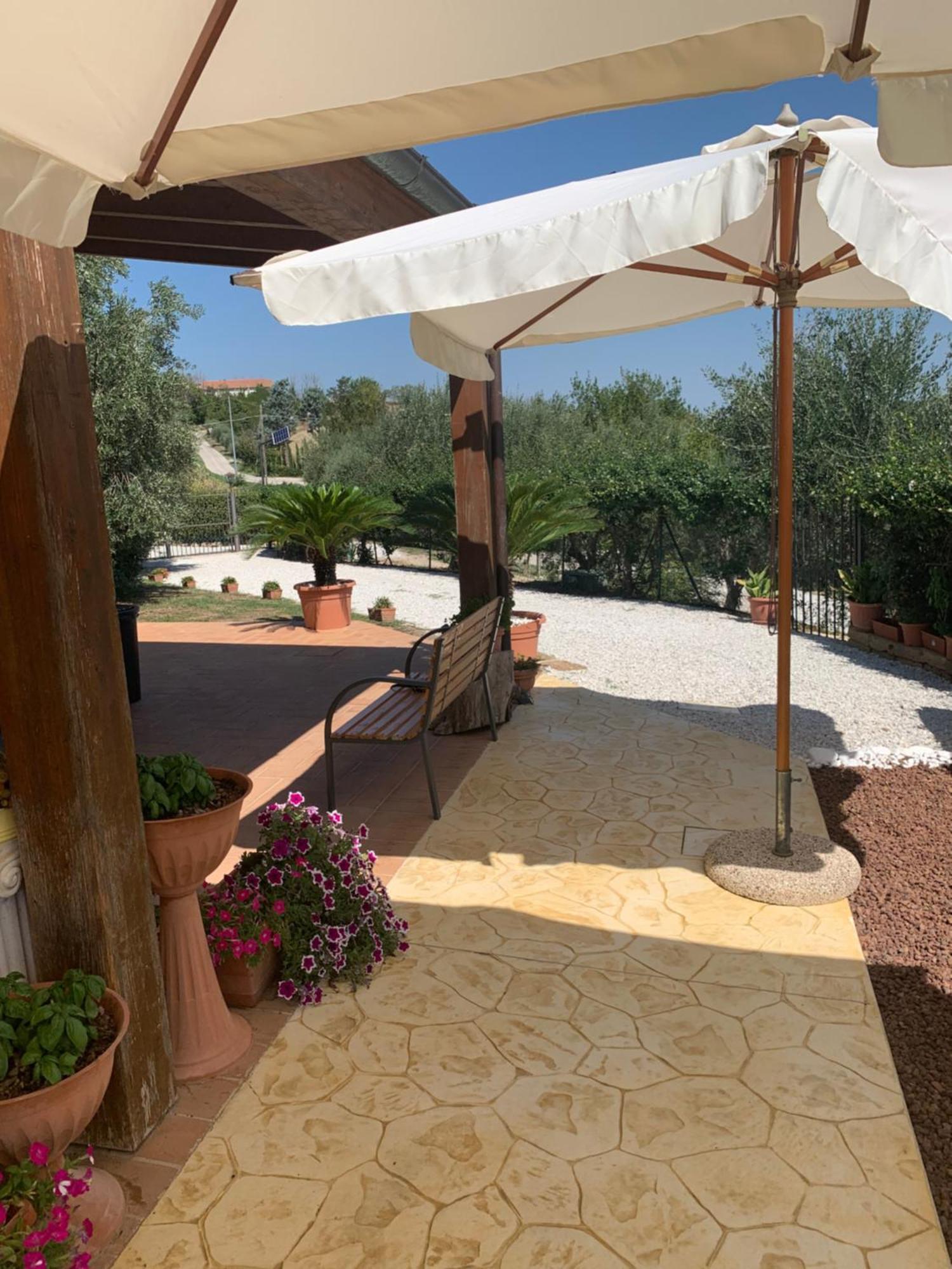 Montalto delle Marche Agriturismo Cerquatonda מראה חיצוני תמונה